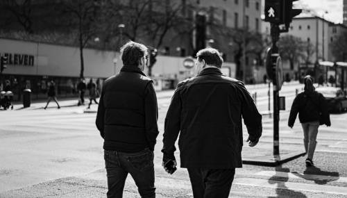 Permuta inmobiliaria entre hermanos: funcionamiento, costes y ventajas