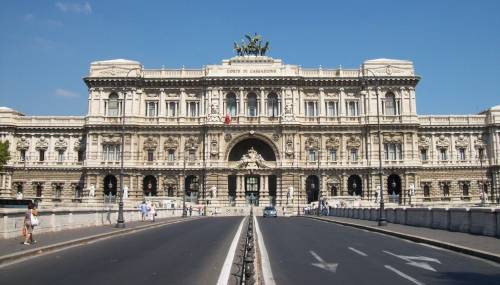 Successione: l’imposta non è dovuta se il testamento viene revocato